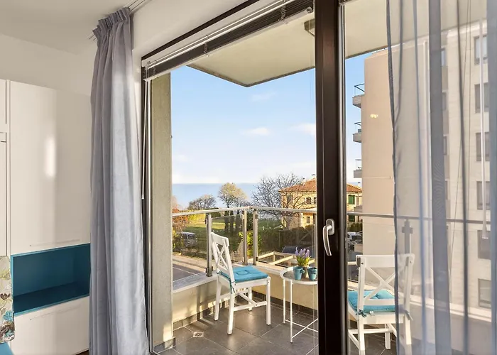 アパート Didi's Stylish - Seaview & Pool Backyard