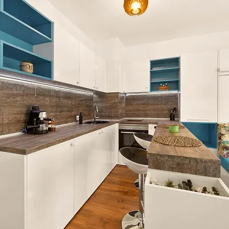 Apartmán Blue Mirage - Seaview & Pool Backyard Varna