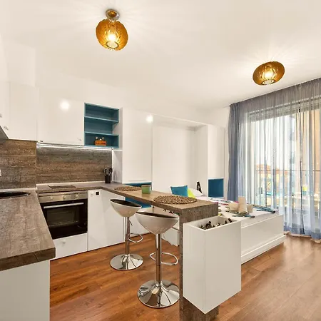 Blue Mirage - Seaview & Pool Backyard *