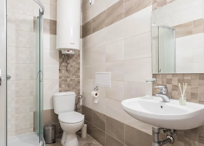 Didi's Stylish - Seaview & Pool Backyard 公寓