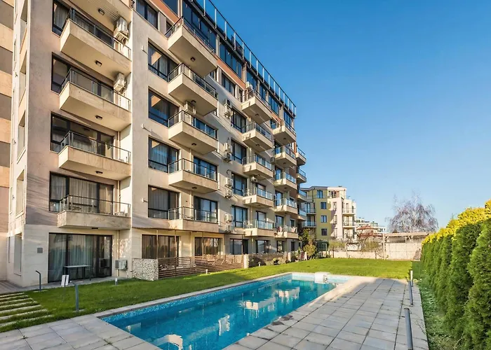 公寓 Didi's Stylish - Seaview & Pool Backyard *