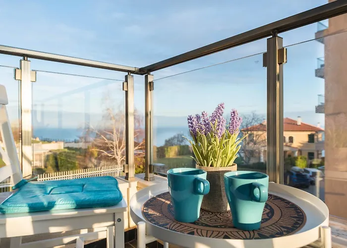 Didi's Stylish - Seaview & Pool Backyard 公寓 *